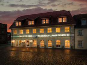 Гостиница Hotel zur Burg  Бург-Штаргард